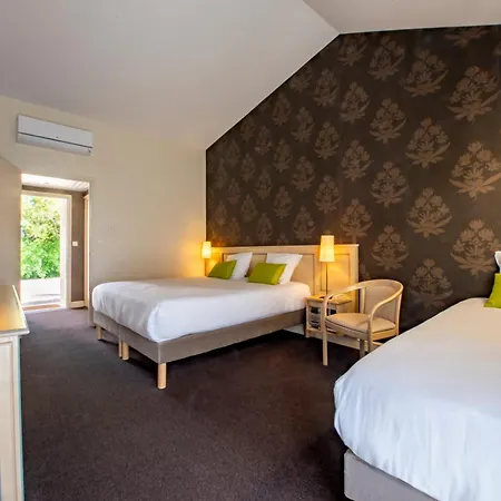 Le Relais Fleuri, Hotel Et Restaurant Logis - Avallon Sauvigny-le-Bois Exterior photo