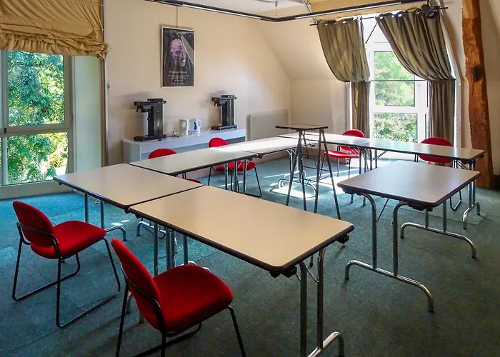 Le Relais Fleuri, Hotel Et Restaurant Logis - Avallon