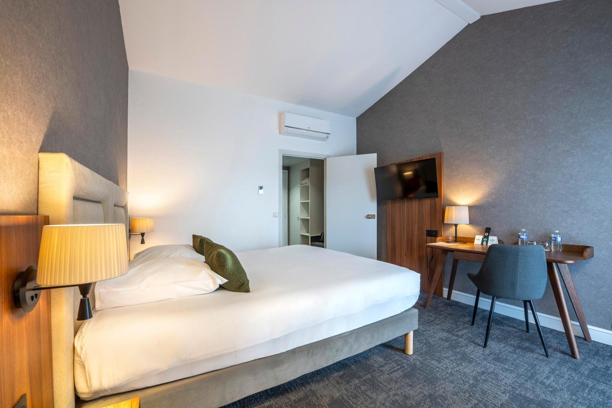 Hotel Le Relais Fleuri, Et Restaurant Logis - Avallon 3*