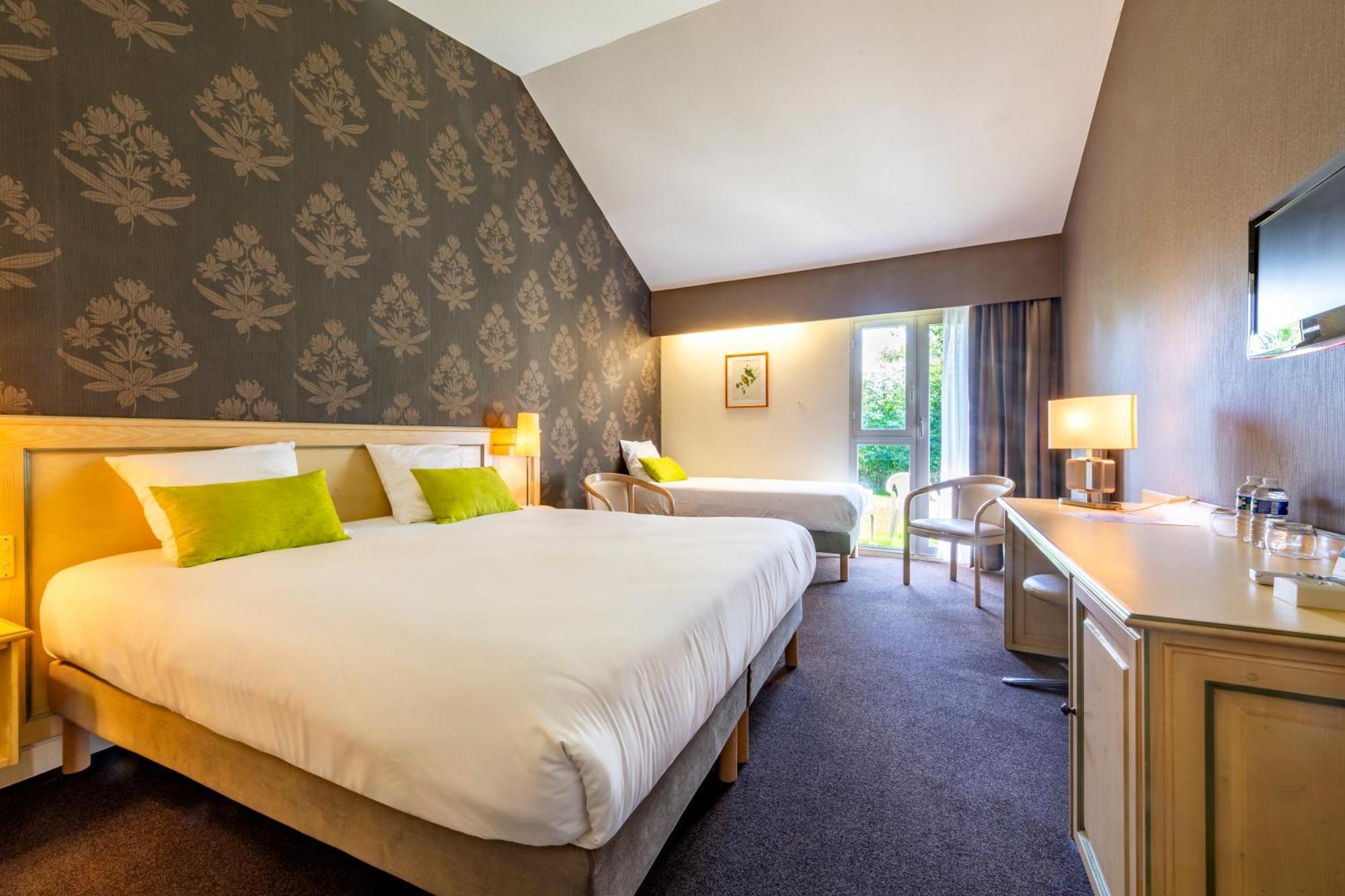 Le Relais Fleuri, Et Restaurant Logis - Avallon Hotel Sauvigny-le-Bois