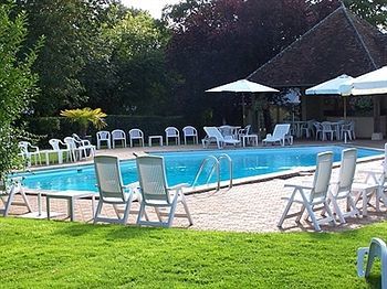 Le Relais Fleuri, Et Restaurant Logis - Avallon